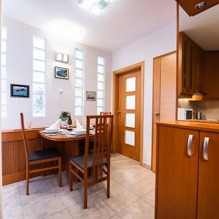 Апартаменты Central A/c With Large Balcony