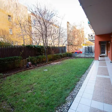 Central A/c With Large Balcony Apartamento Budapest
