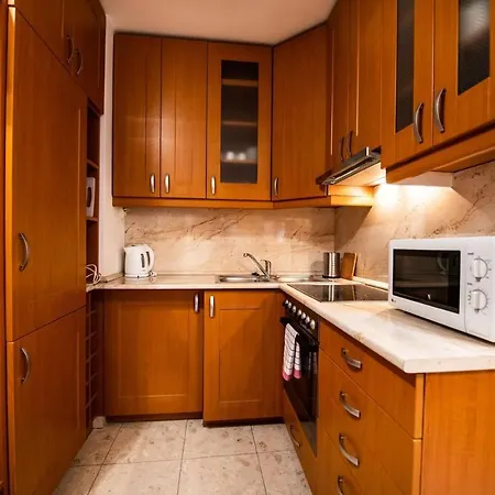 Apartamento Central A/c With Large Balcony